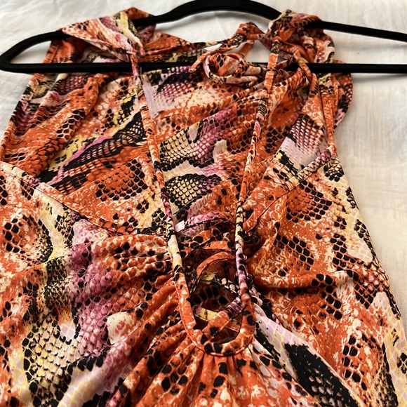 Cute beach dress - Picture 4 of 5